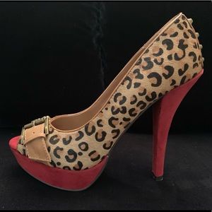 NAUGHTY MONKEY Slam Dunk Leopard Pumps Size 9-1/2